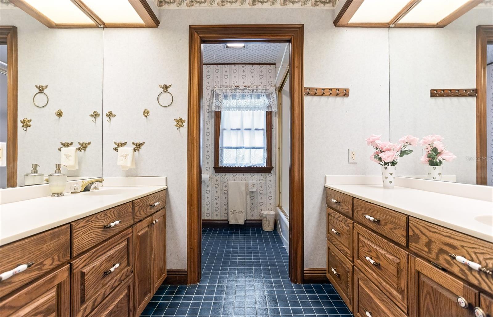 WEDGEWOOD ESTATES - Residential