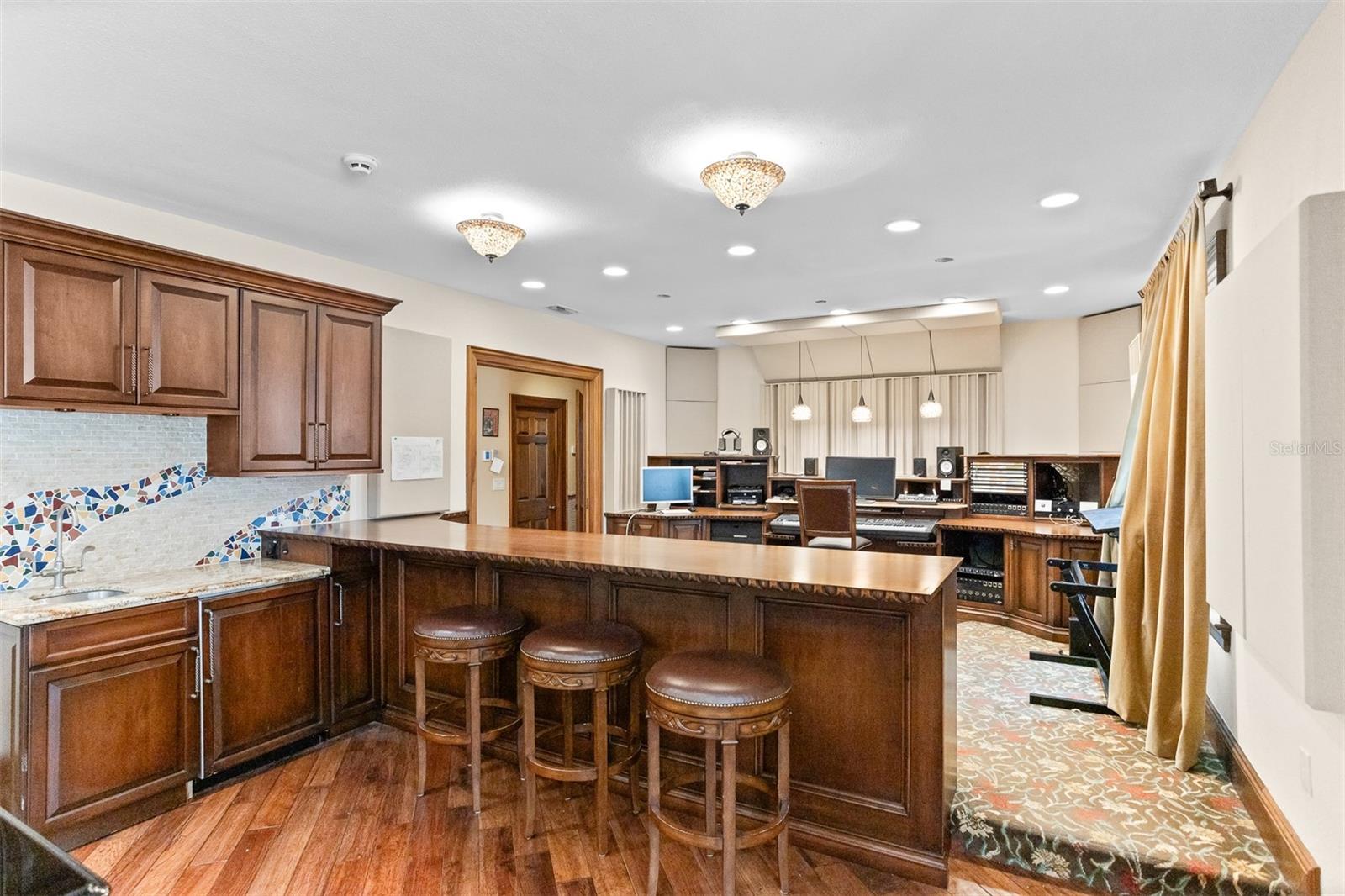 WEDGEWOOD ESTATES - Residential
