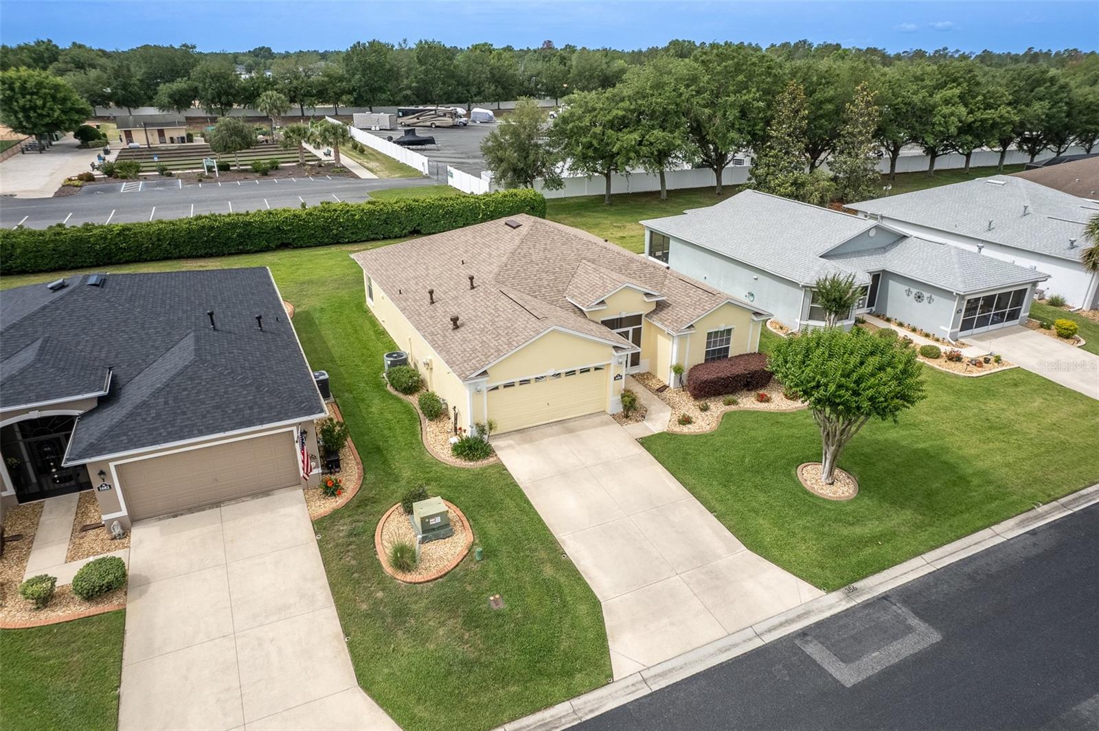 SUMMERGLEN PH 03 - Residential