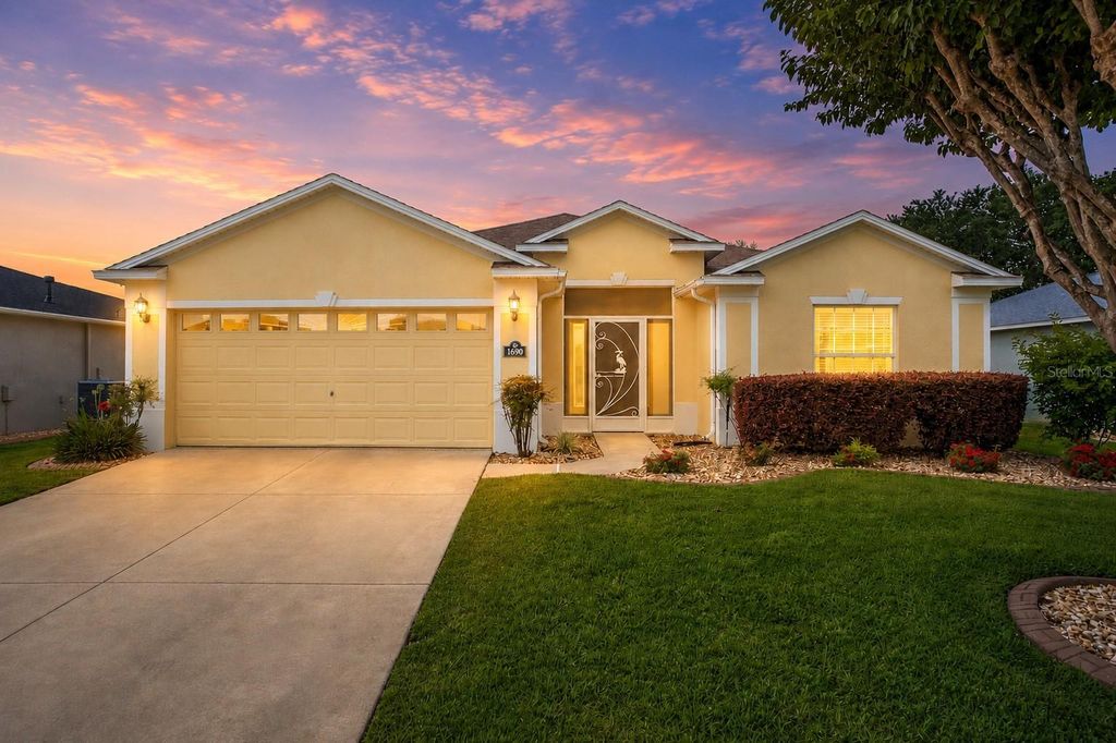 Photo of 1690 SW 158th Lane, Ocala, FL 34473 (MLS # OM720964)