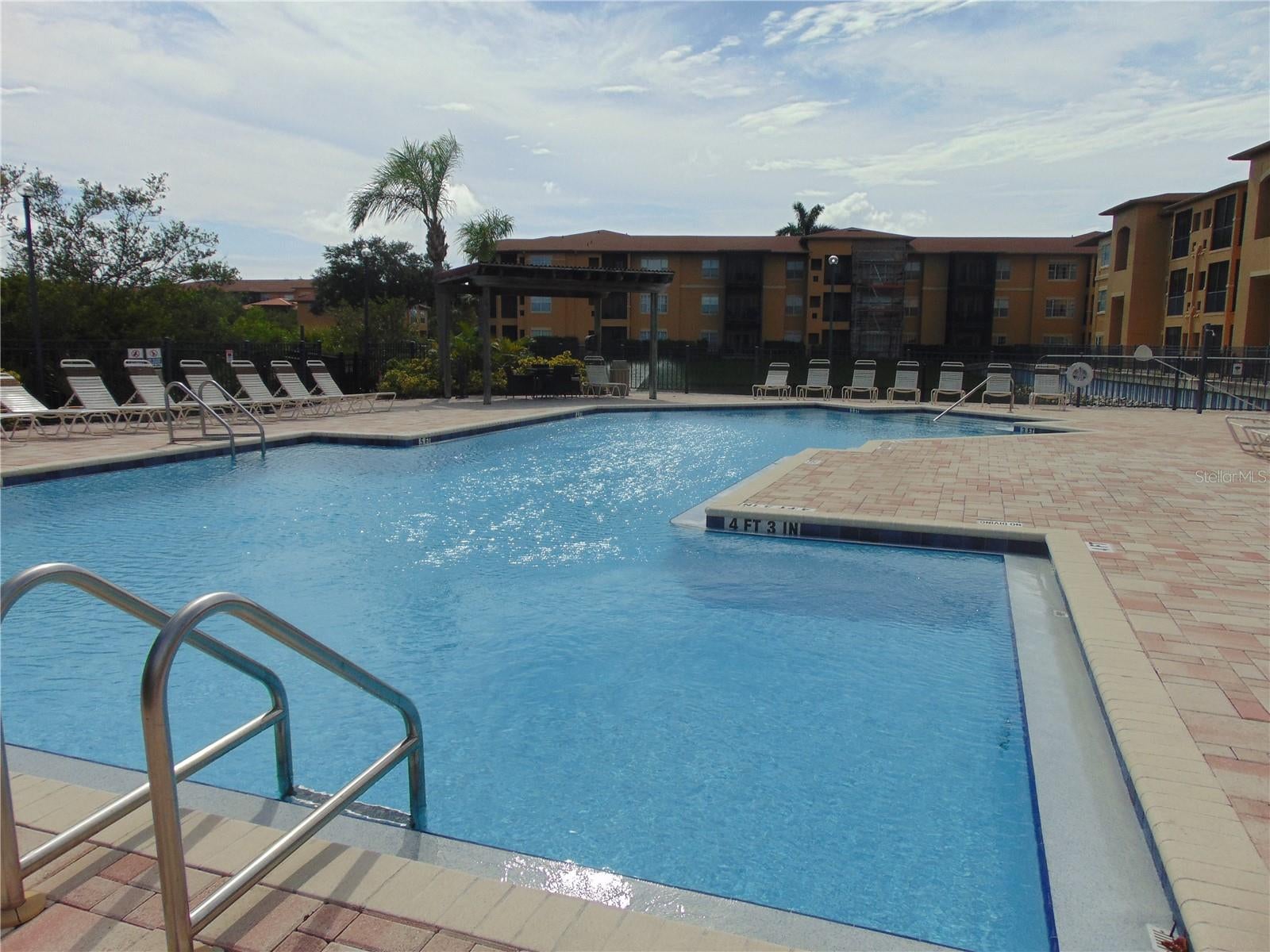 4323 BAYSIDE VILLAGE DRIVE 102