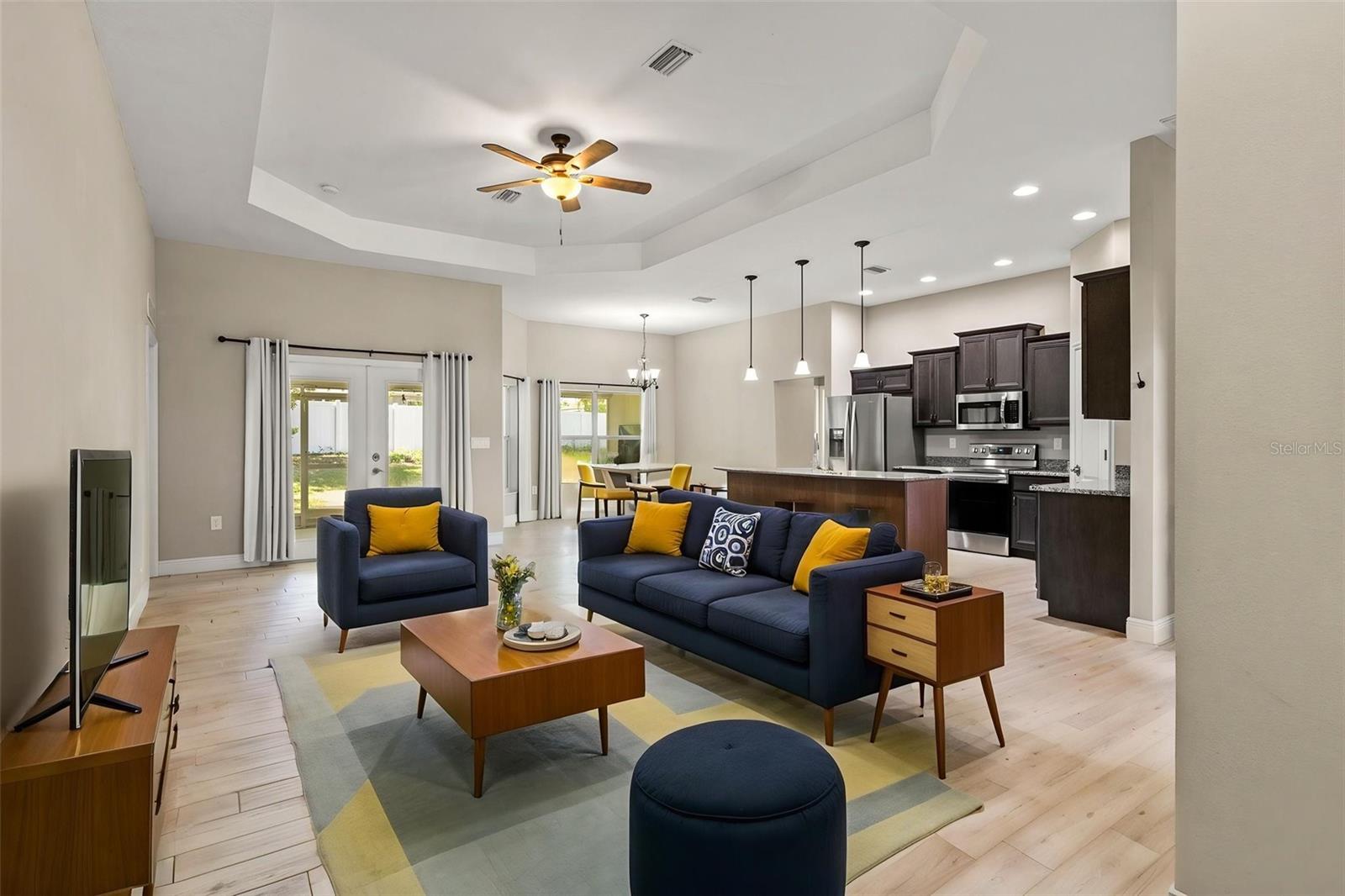 SPRING HILL - Residential