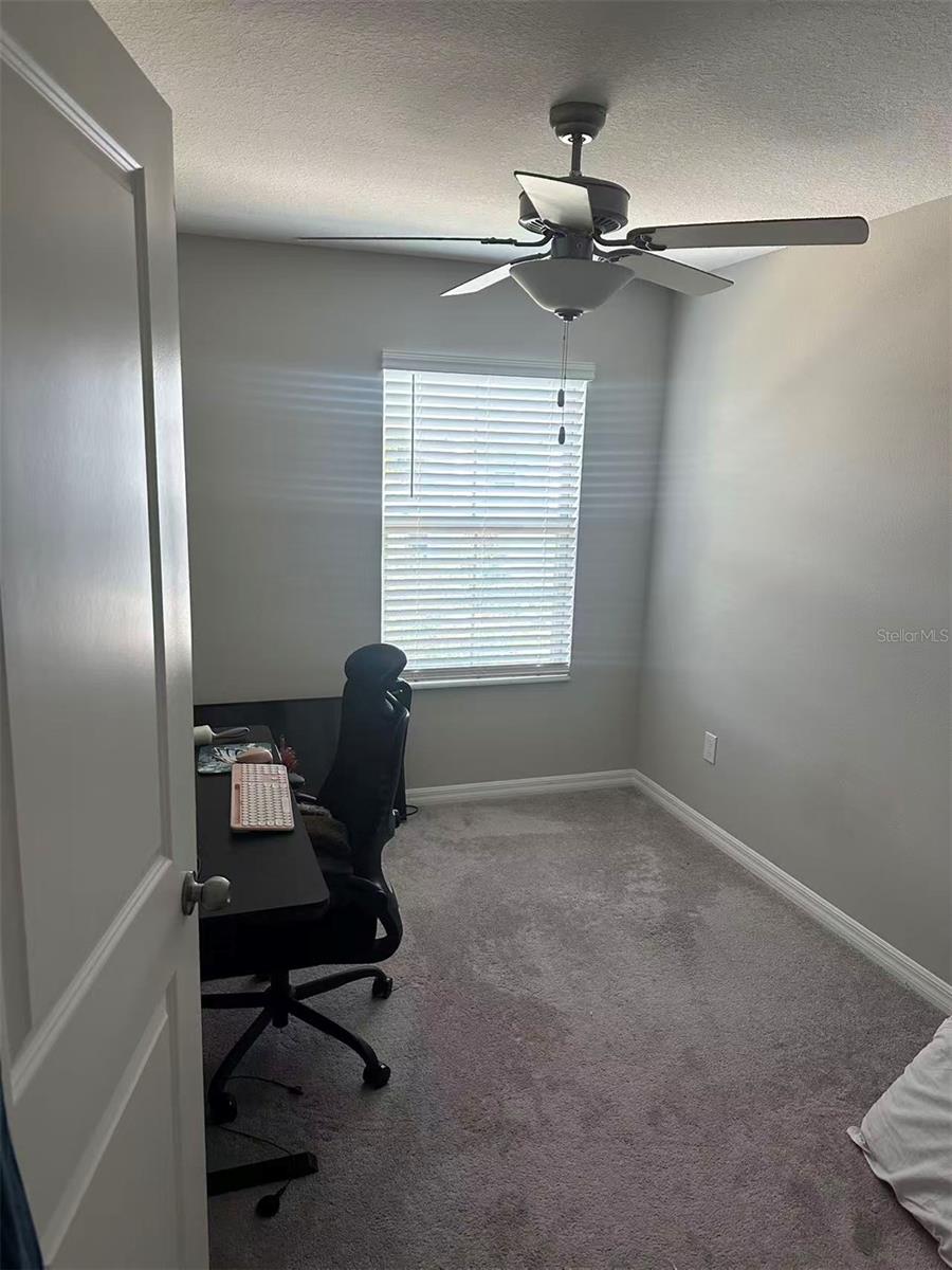 WILLOW SQUARE TWNHMS - Residential Lease