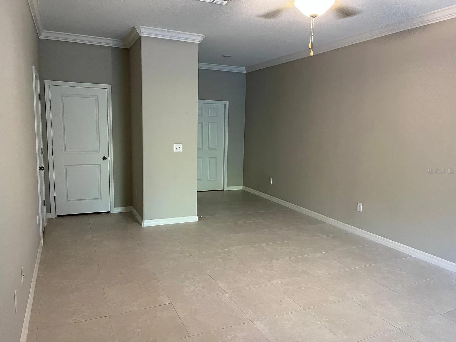 WILLOW SQUARE TWNHMS - Residential Lease