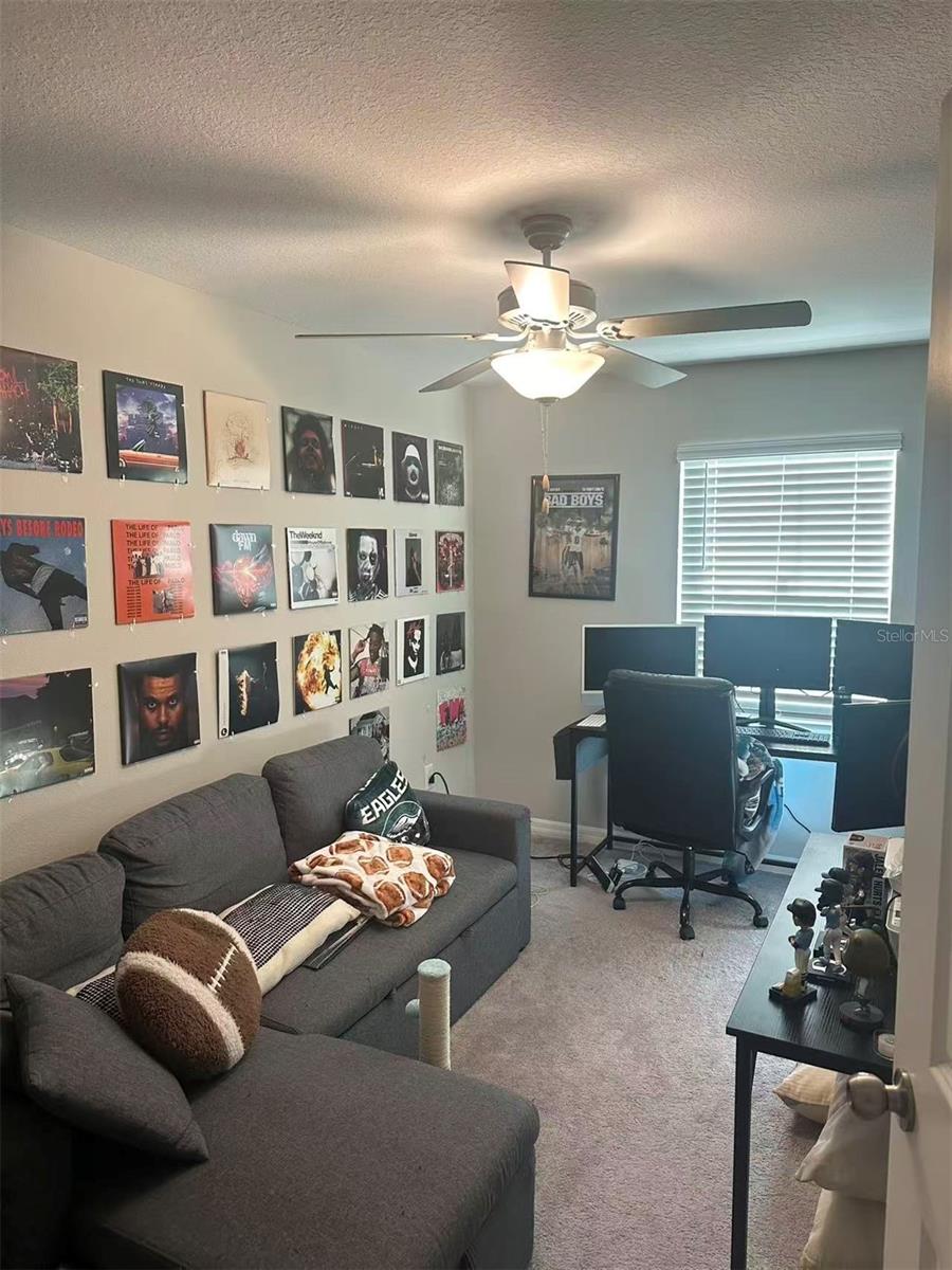 WILLOW SQUARE TWNHMS - Residential Lease