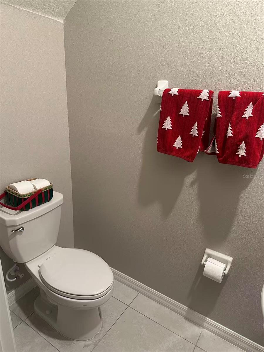 WILLOW SQUARE TWNHMS - Residential Lease