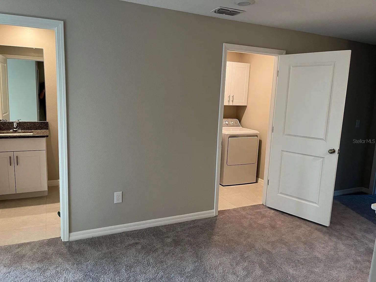 WILLOW SQUARE TWNHMS - Residential Lease