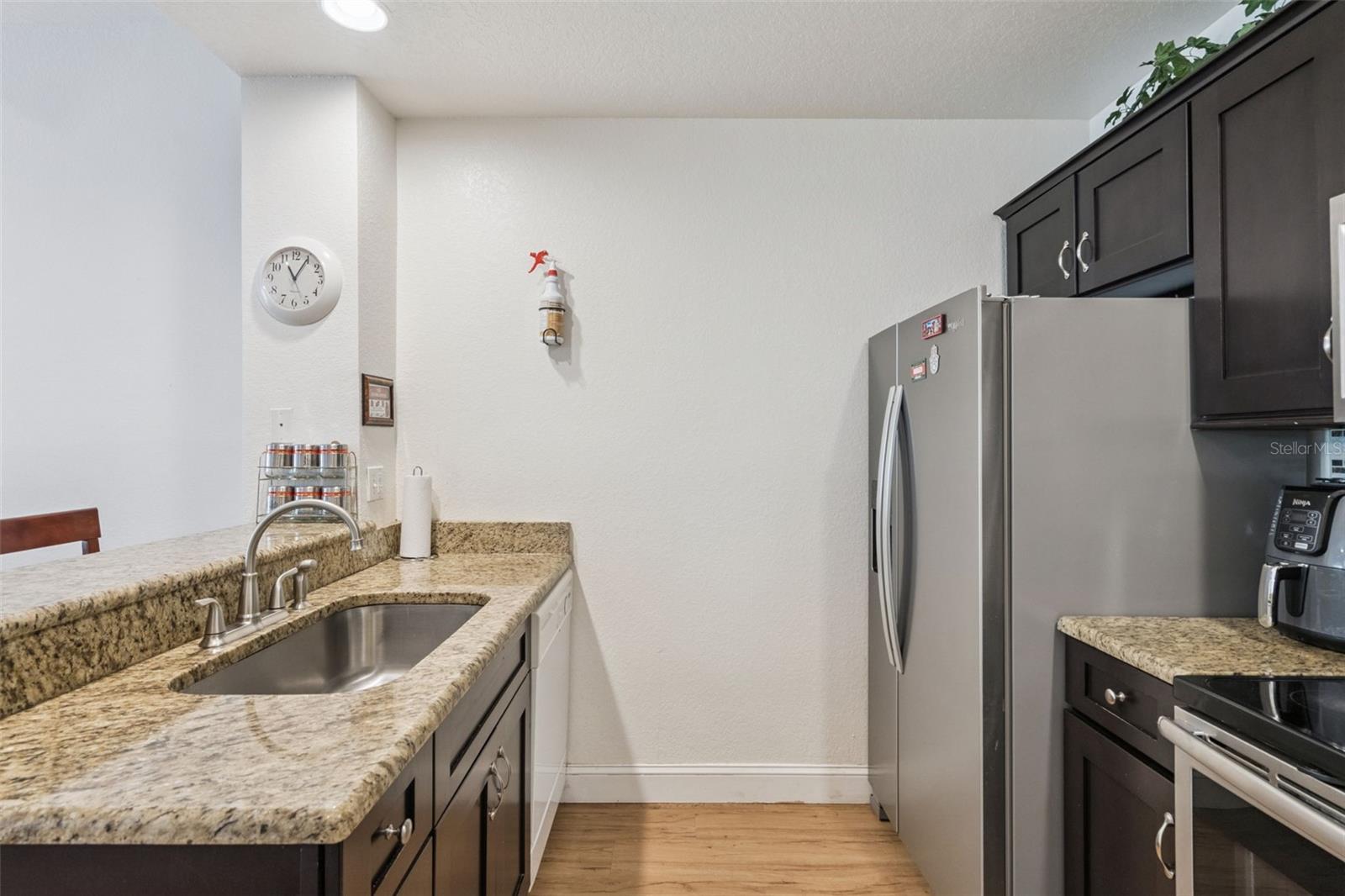 4564 YELLOWGOLD ROAD E 106