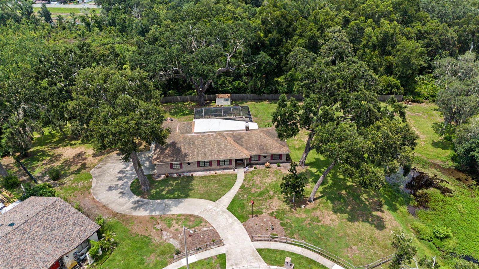 3901 BUTTONWOOD COURT