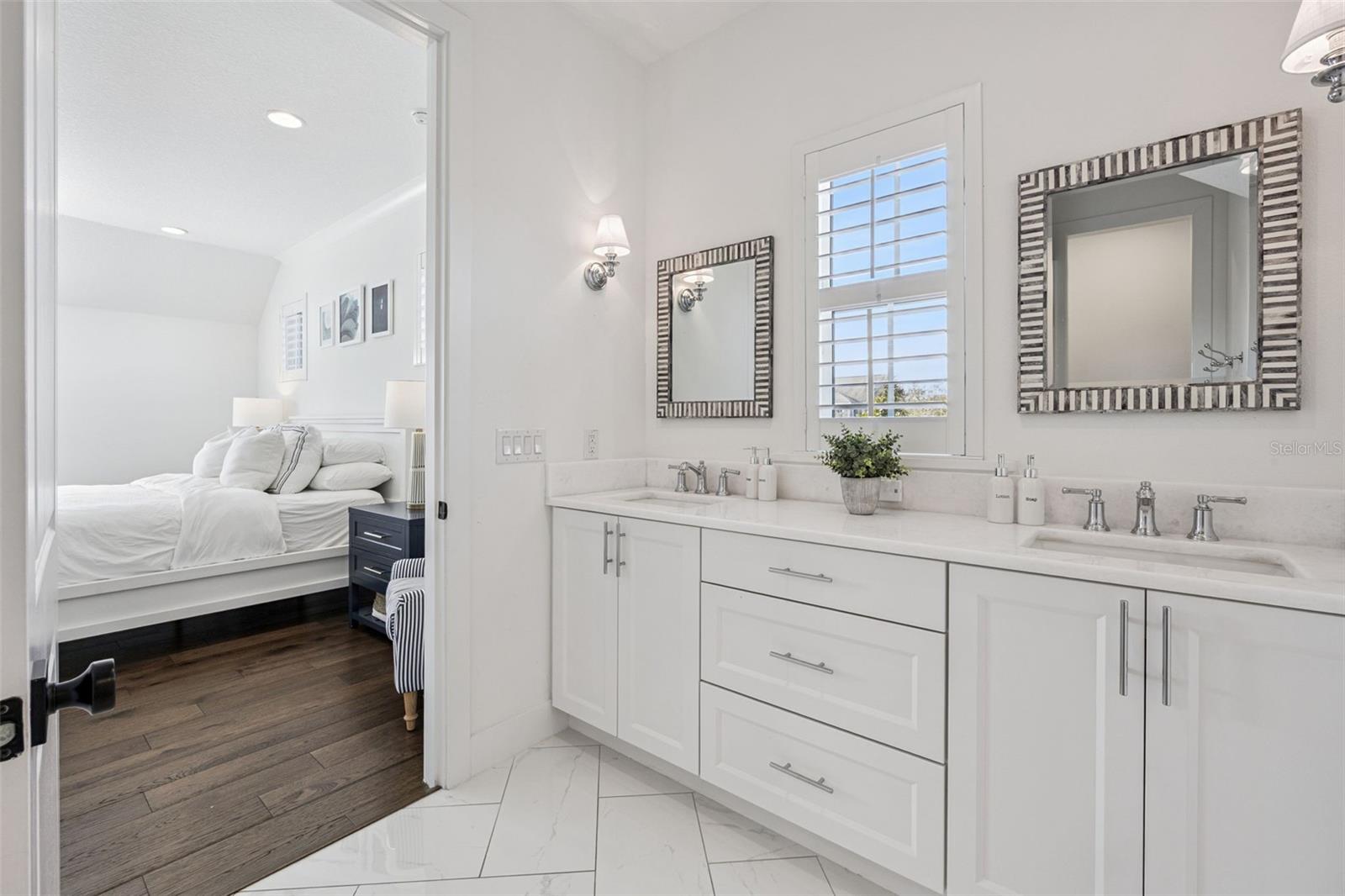 OAKLAND PARK - Residential