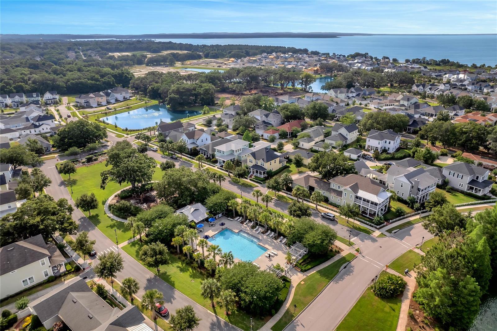 OAKLAND PARK - Residential