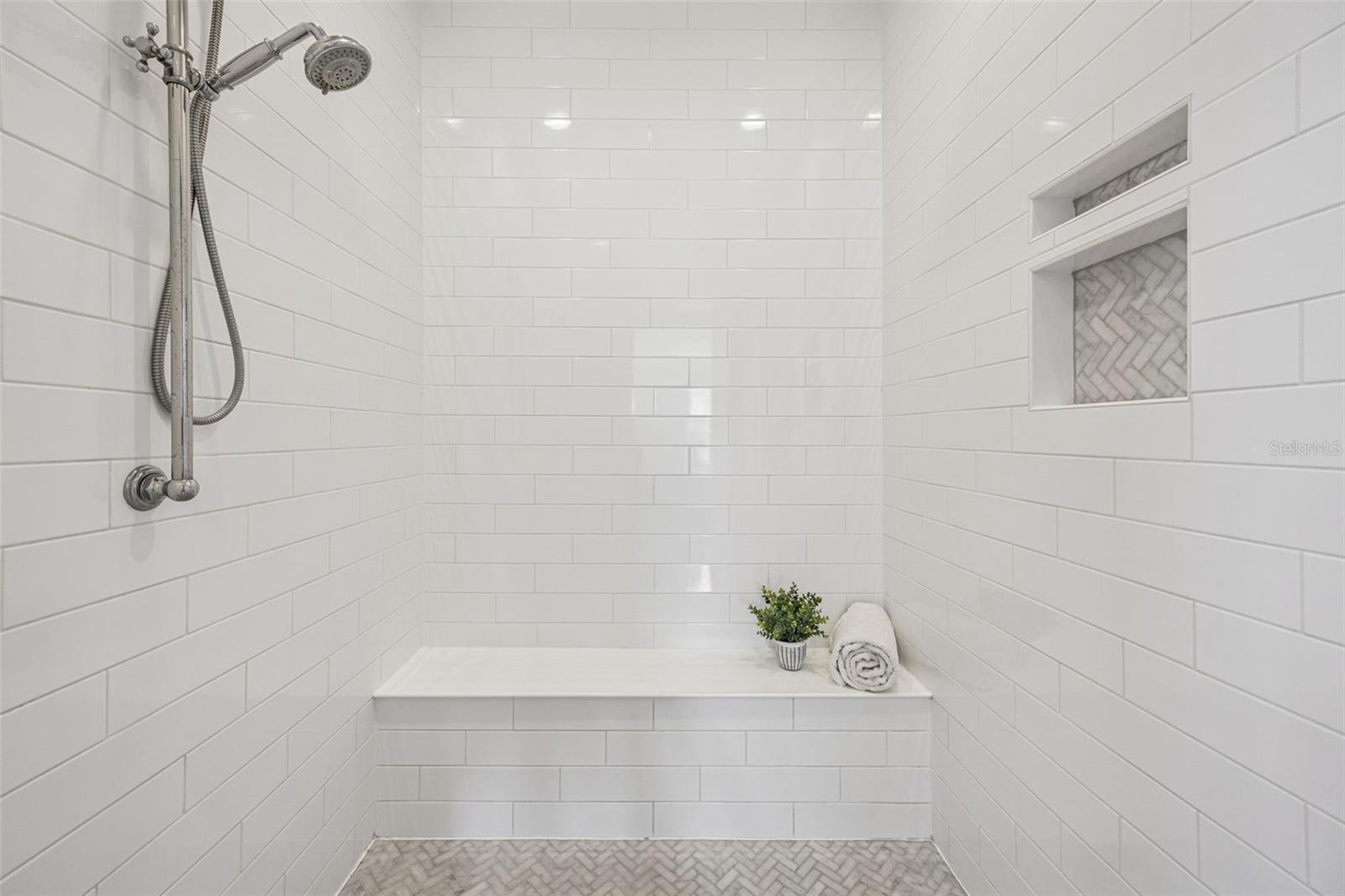 OAKLAND PARK - Residential