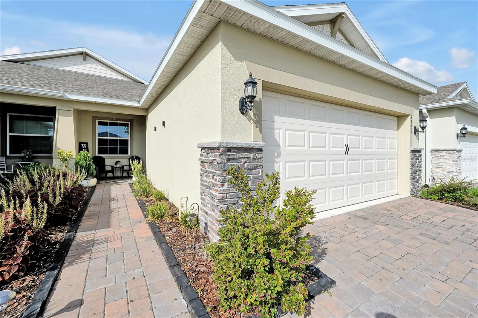 2726 SUMMER RETREAT LANE