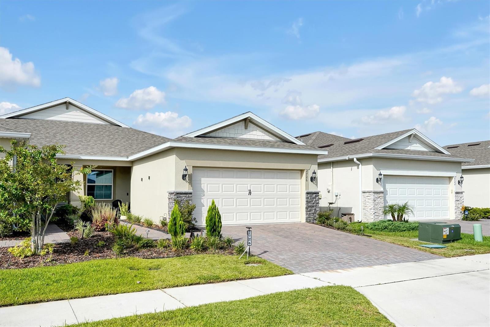 2726 SUMMER RETREAT LANE