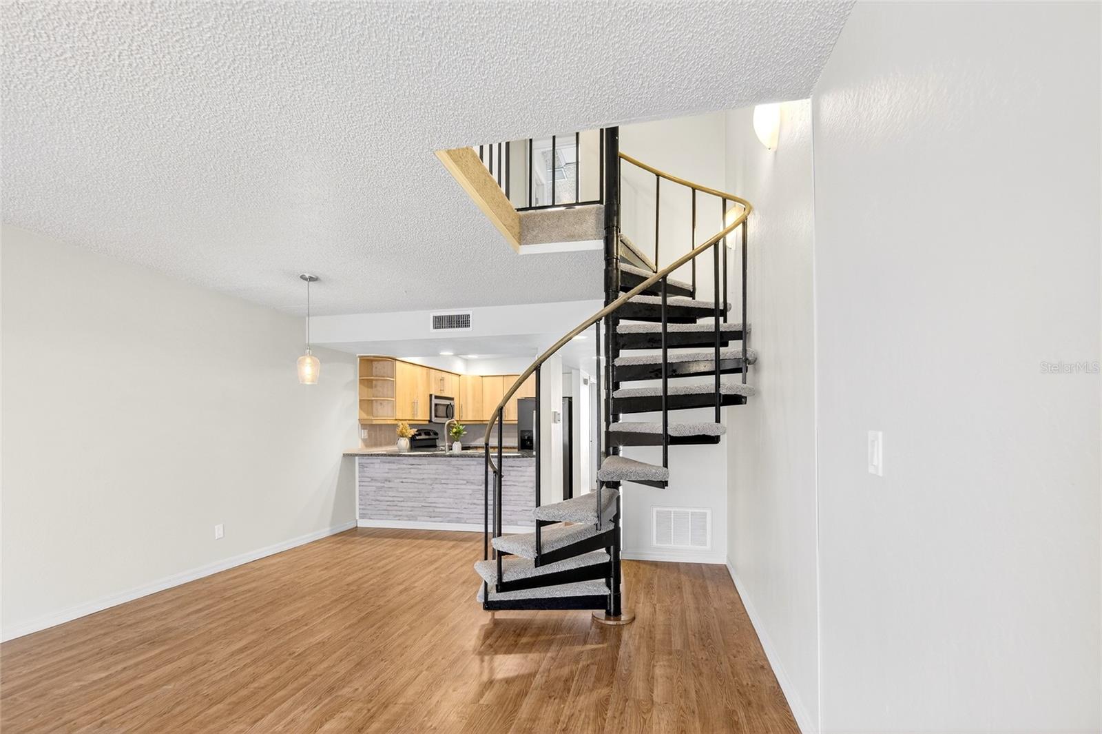 CYPRESS COVE - Residential