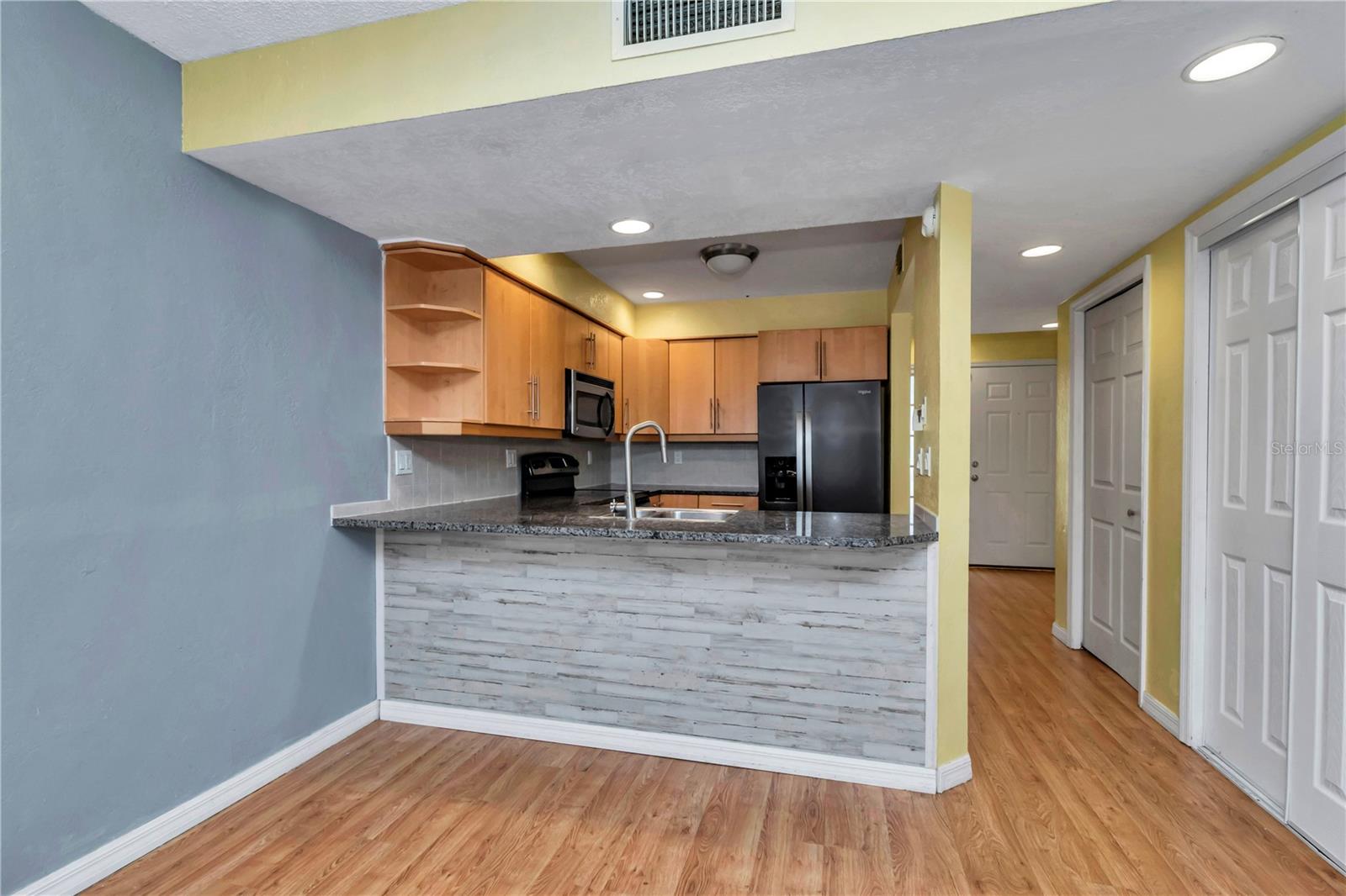 CYPRESS COVE - Residential