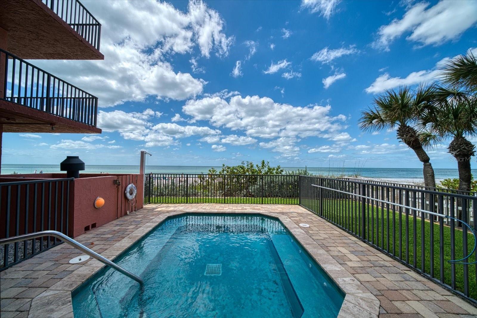 MADEIRA TOWERS CONDO - Residential