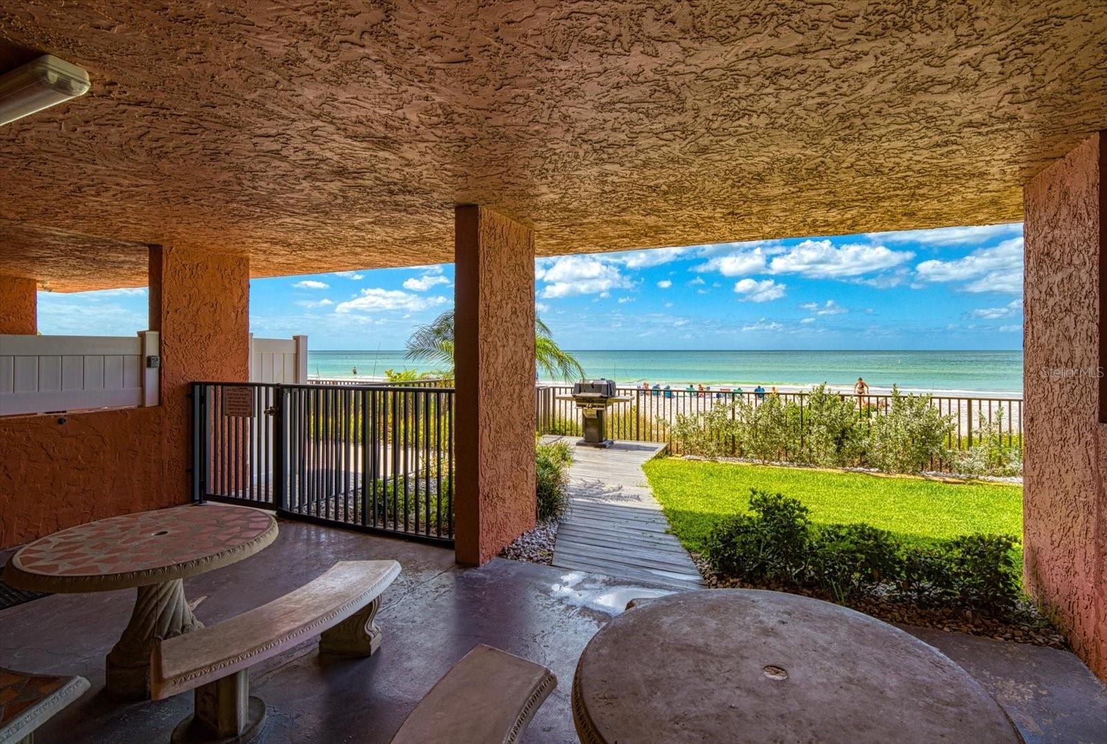 MADEIRA TOWERS CONDO - Residential