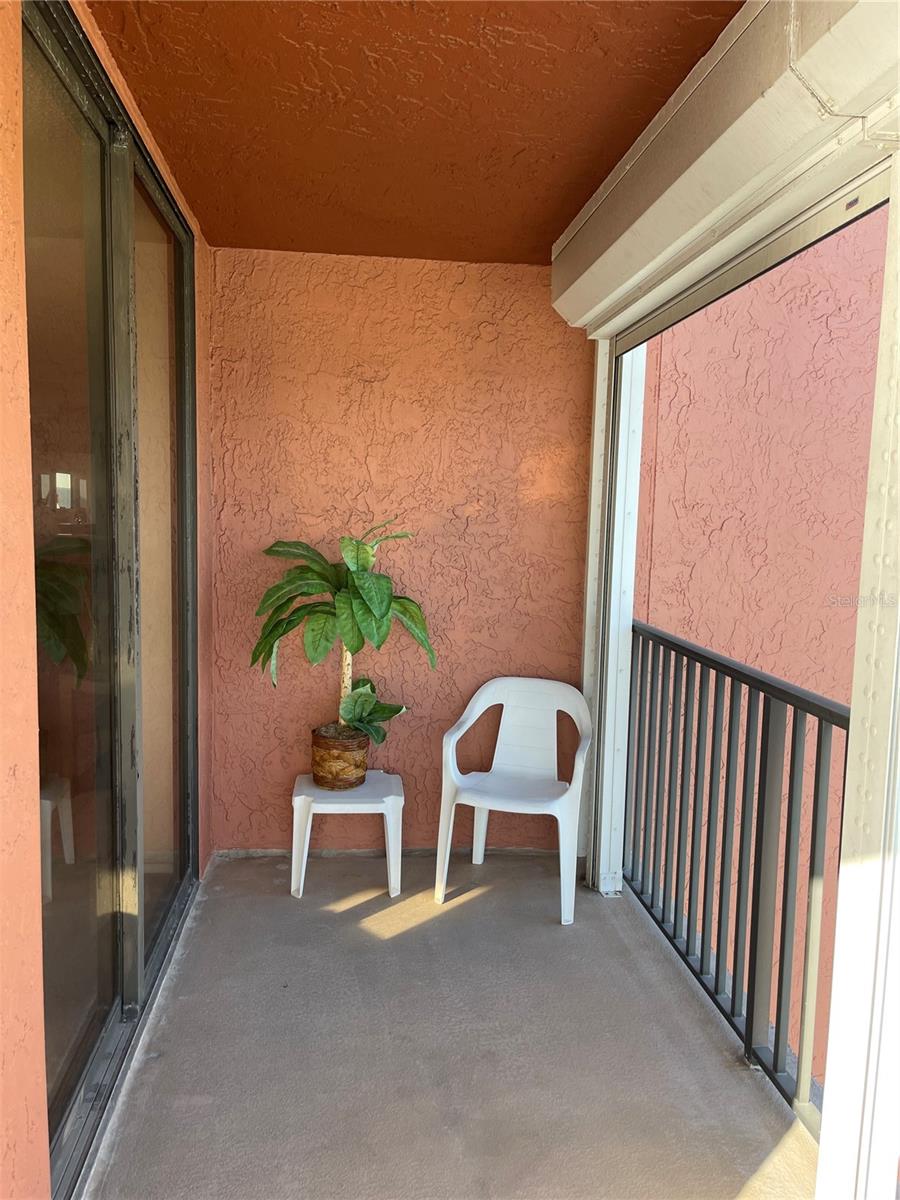 MADEIRA TOWERS CONDO - Residential