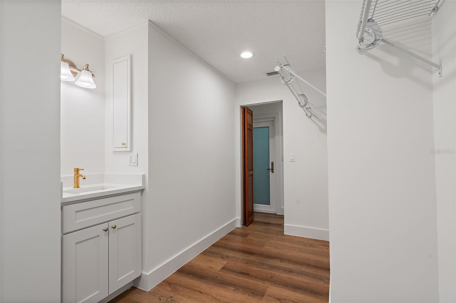 SHARON OAKS ESTATES REP - Residential