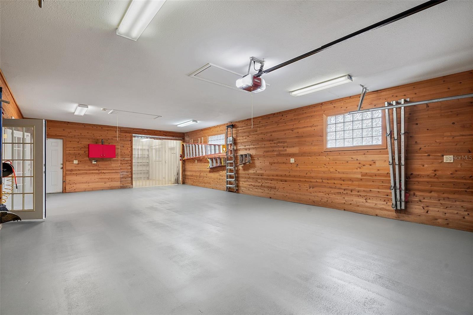 SHARON OAKS ESTATES REP - Residential