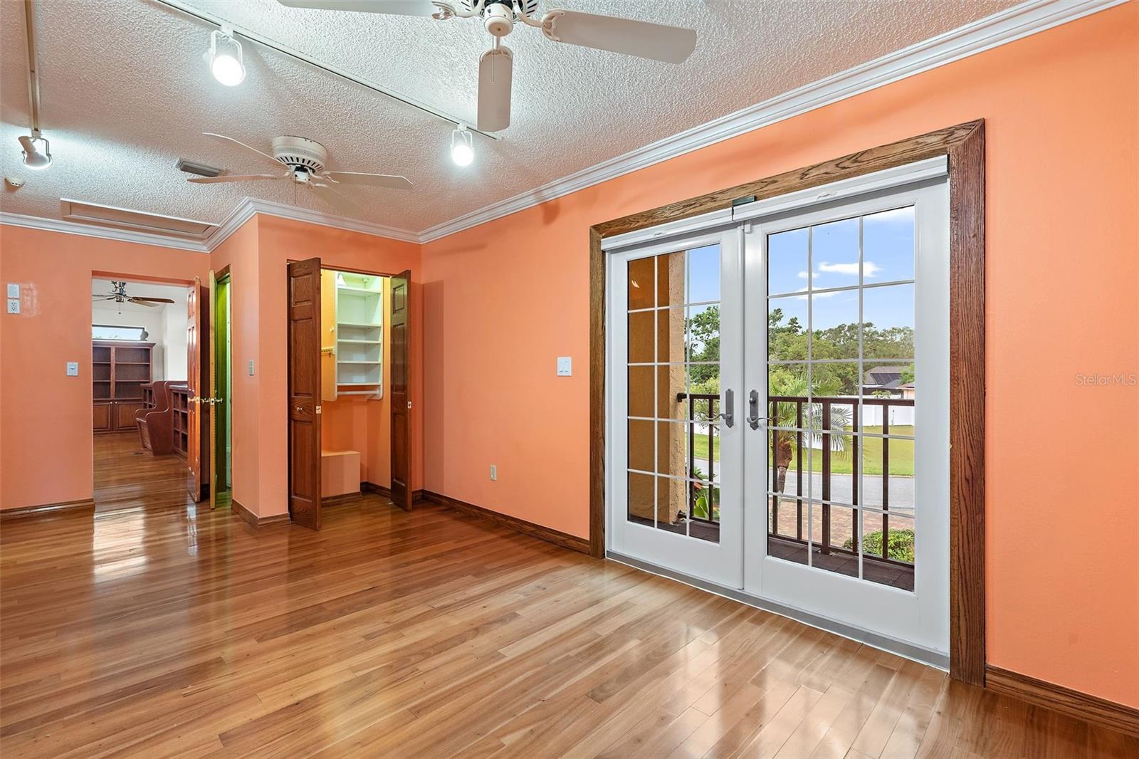 SHARON OAKS ESTATES REP - Residential