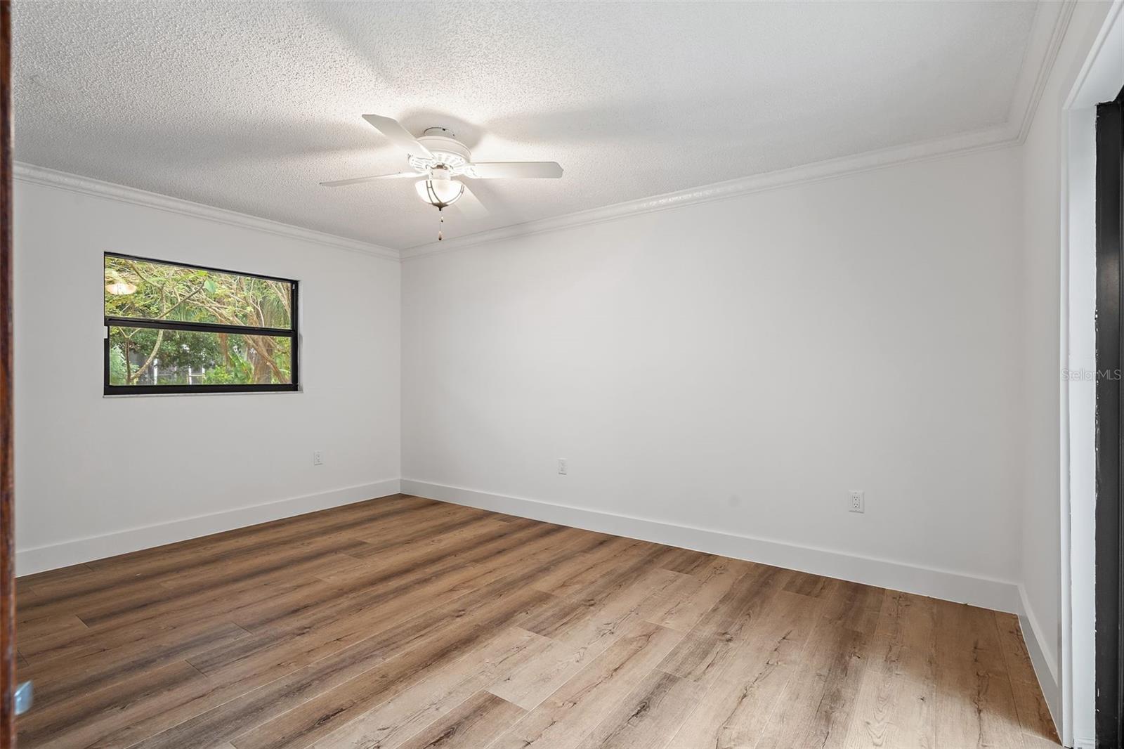 SHARON OAKS ESTATES REP - Residential