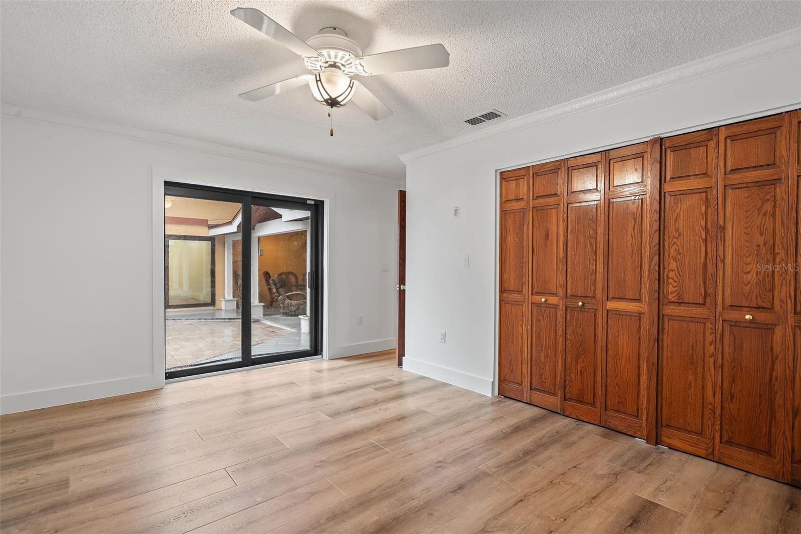 SHARON OAKS ESTATES REP - Residential