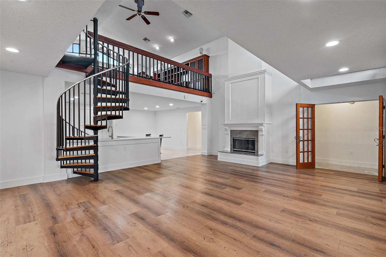 SHARON OAKS ESTATES REP - Residential