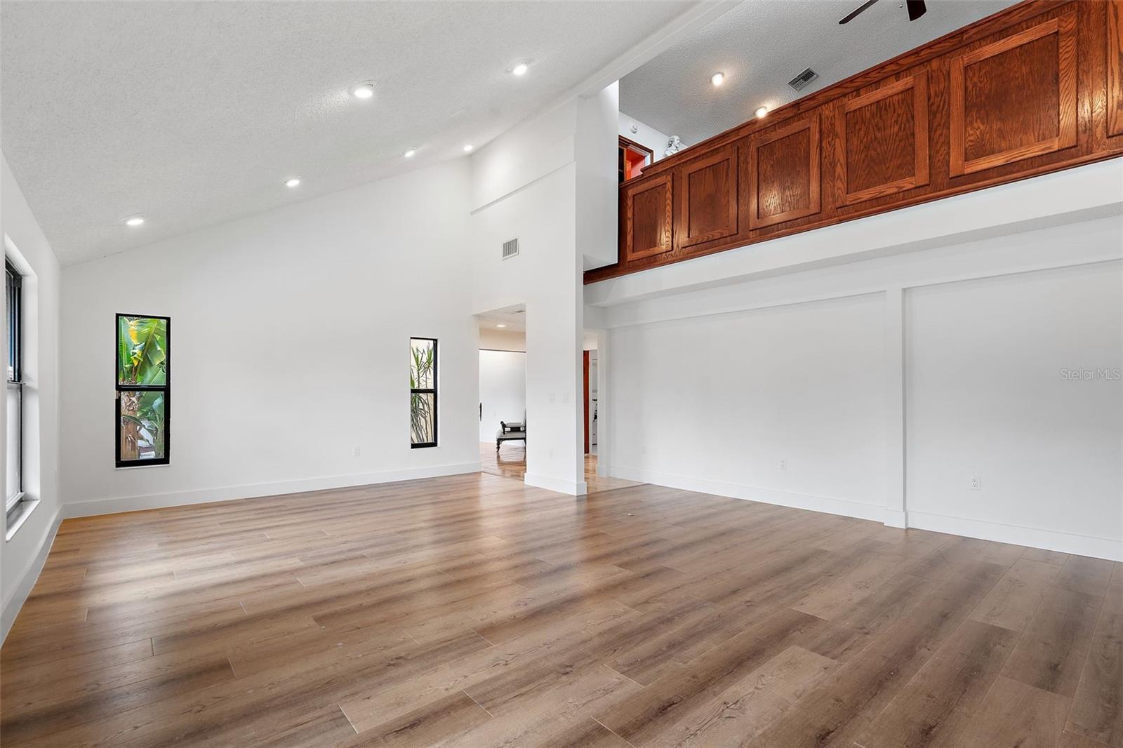 SHARON OAKS ESTATES REP - Residential