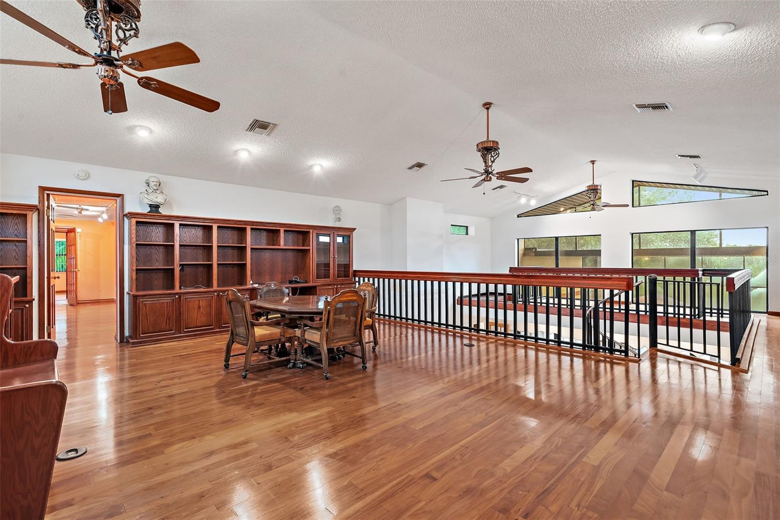 SHARON OAKS ESTATES REP - Residential