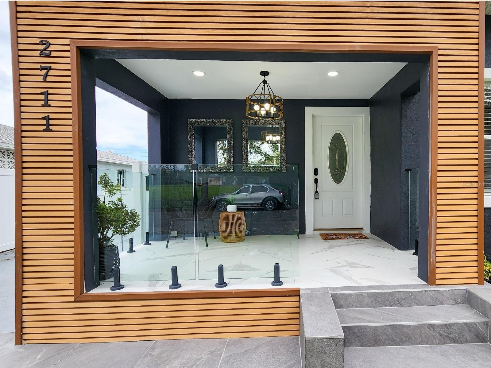 2711 W CORDELIA STREET