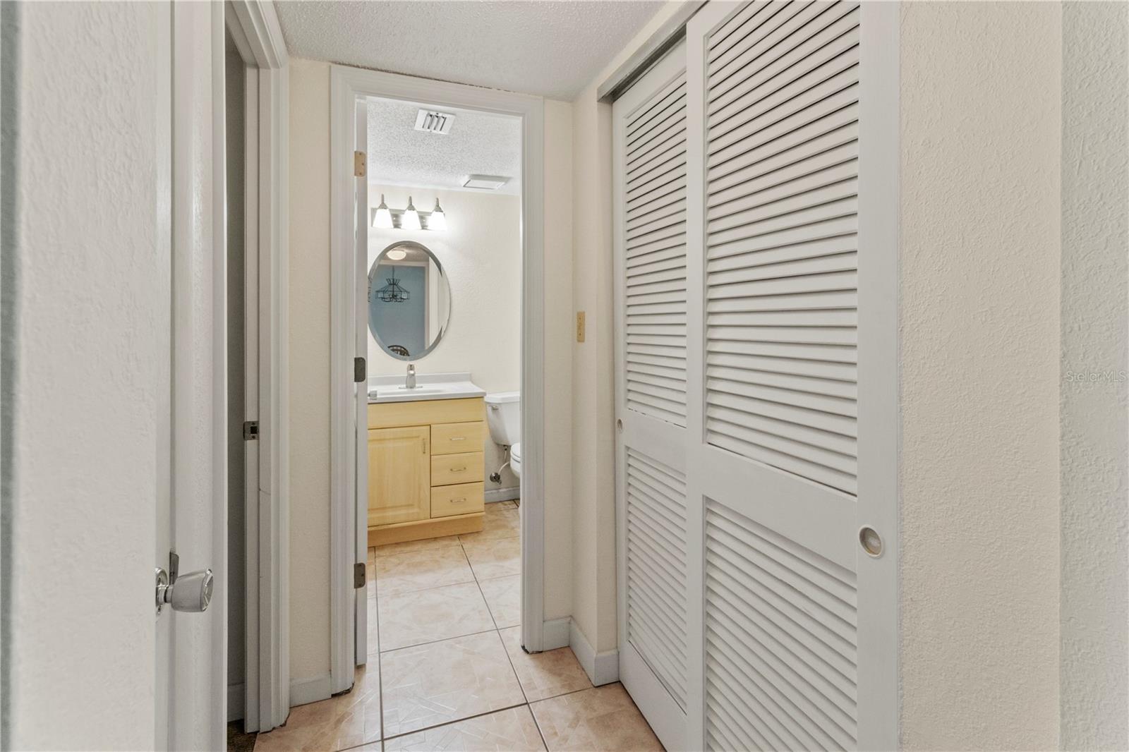 BAYSHORE ON THE LAKE APTS SEC 2 - Residential