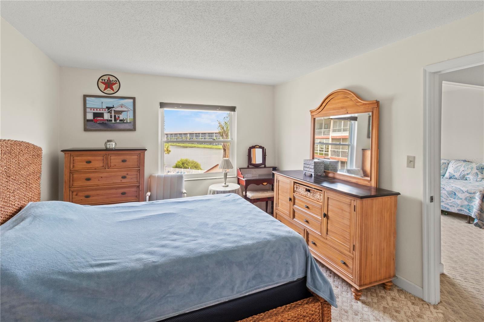 BAYSHORE ON THE LAKE APTS SEC 2 - Residential