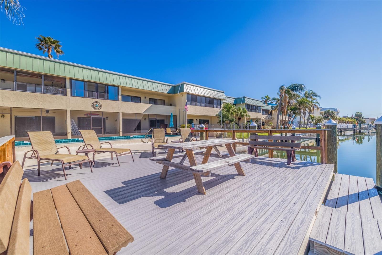 TREASURE ISLANDS POINTS WEST APTS CONDO - Residential
