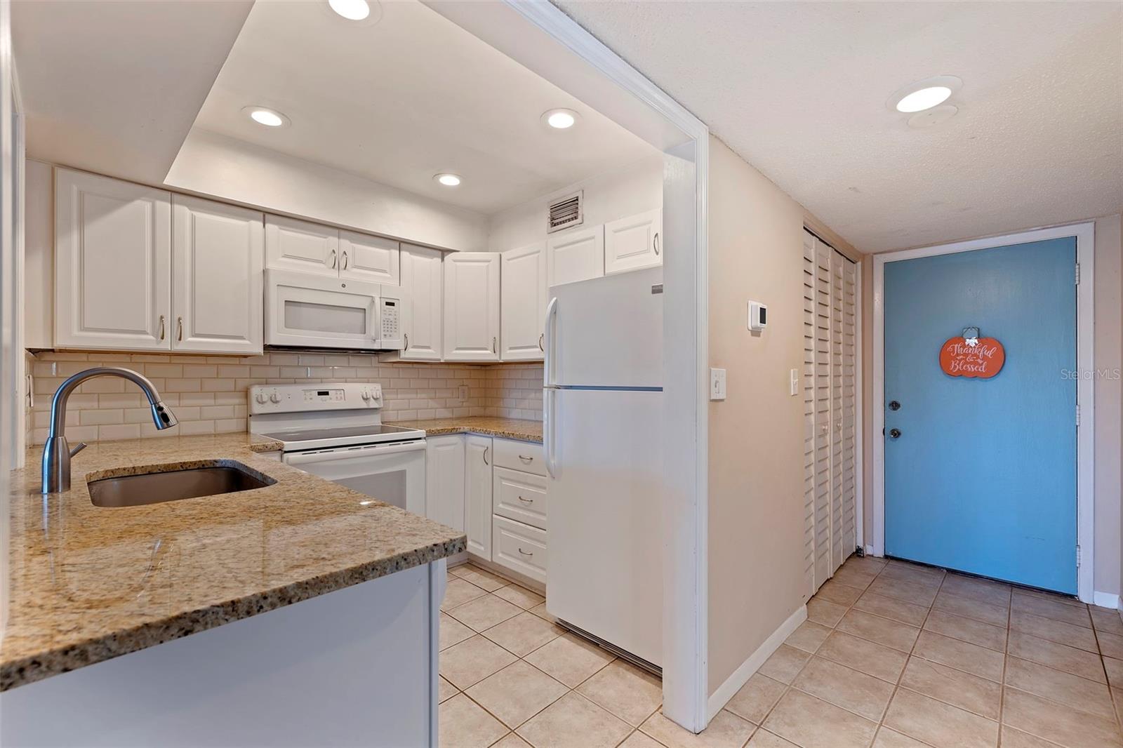TREASURE ISLANDS POINTS WEST APTS CONDO - Residential