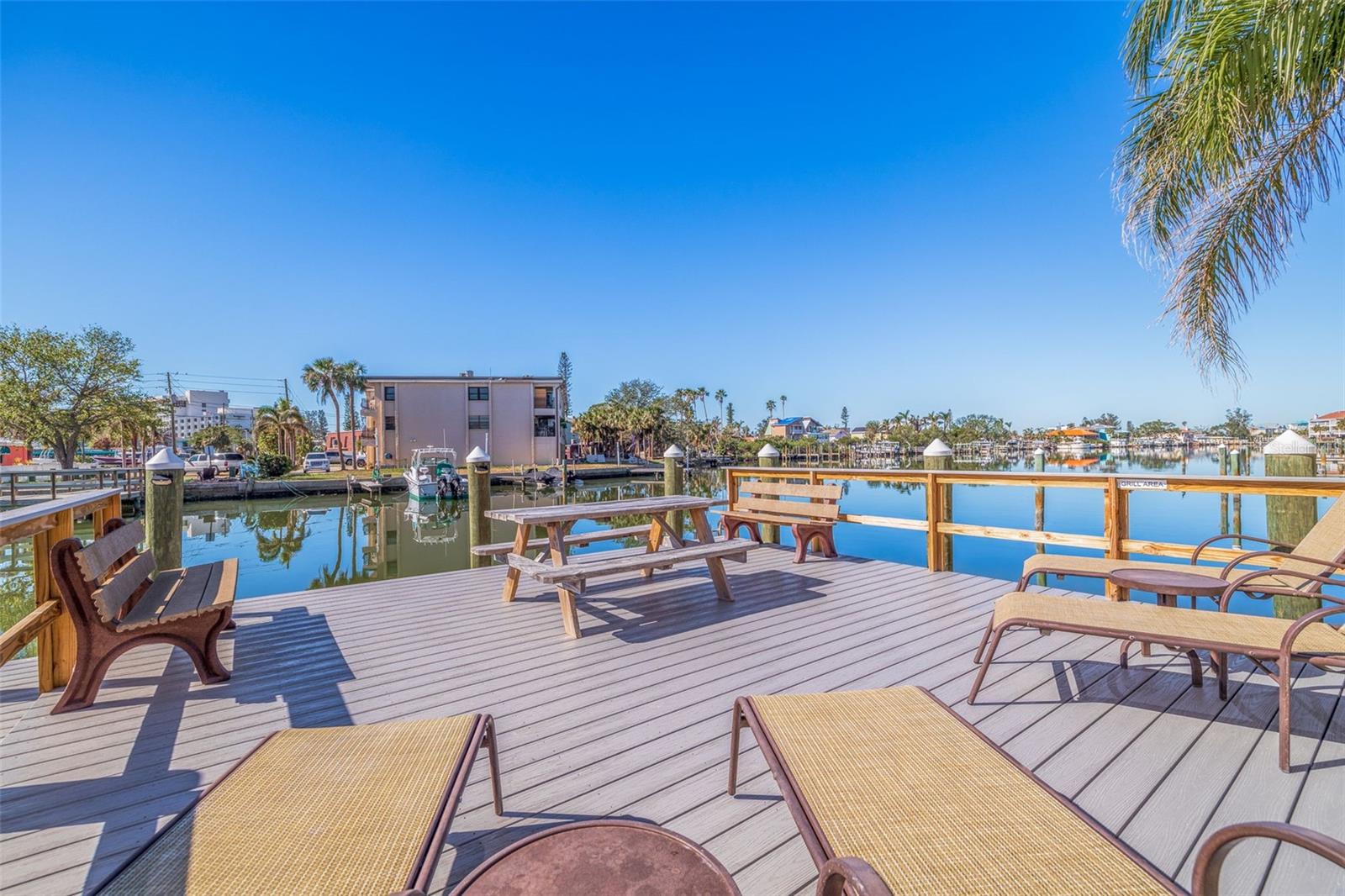 TREASURE ISLANDS POINTS WEST APTS CONDO - Residential