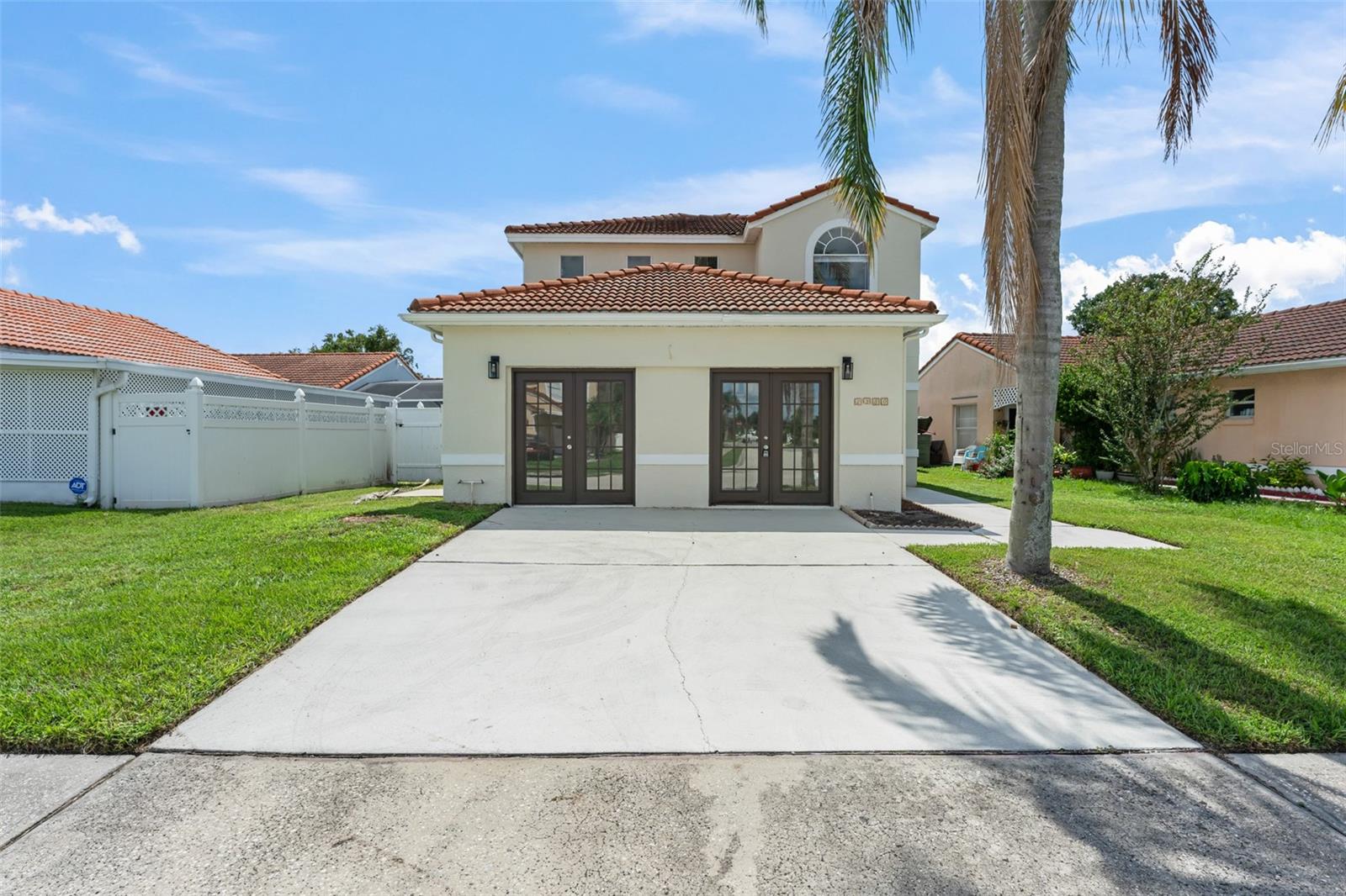 2330 SANTA LUCIA STREET