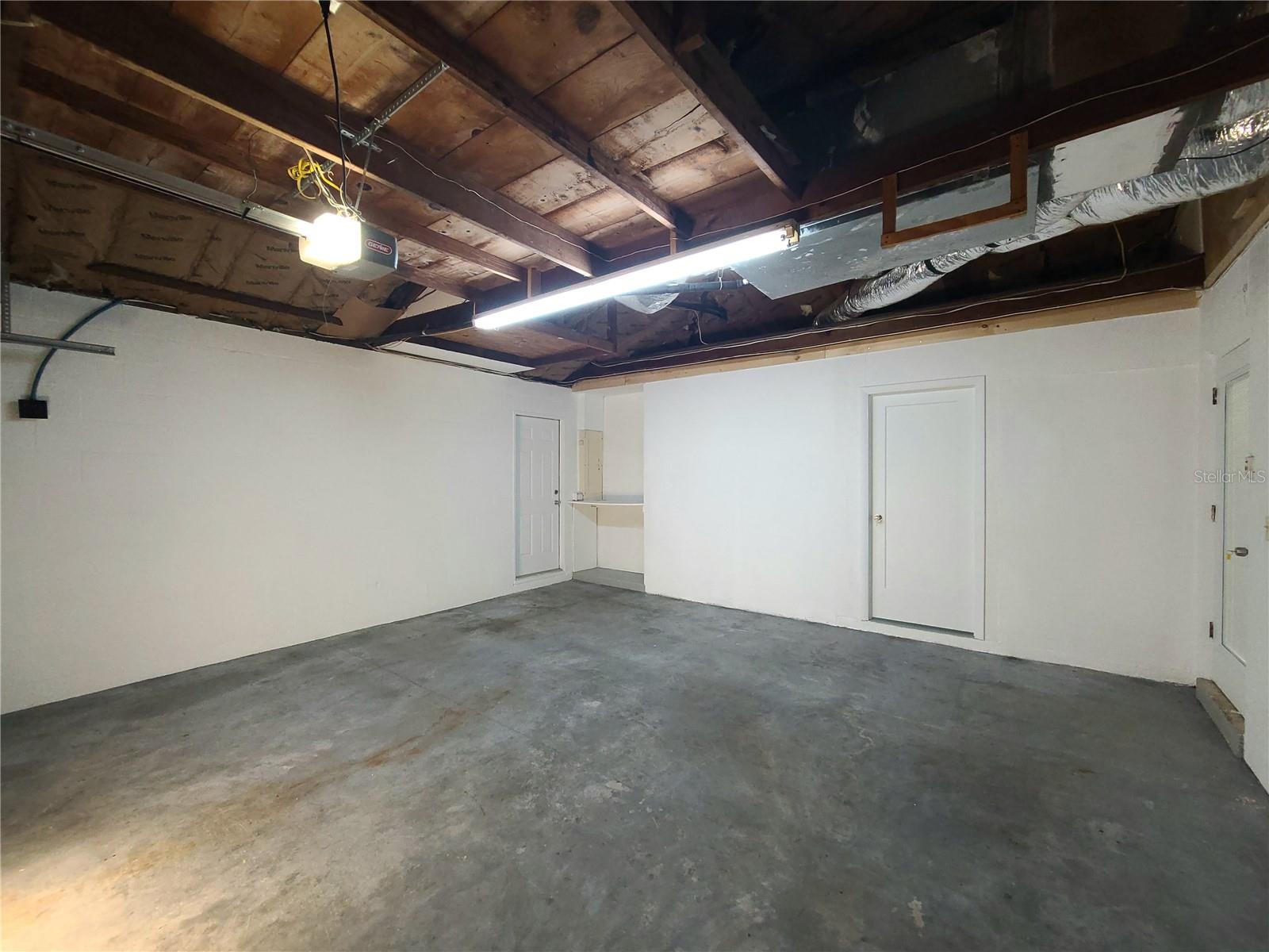 DUNEDIN LAKEWOOD ESTATES 1ST ADD - Residential