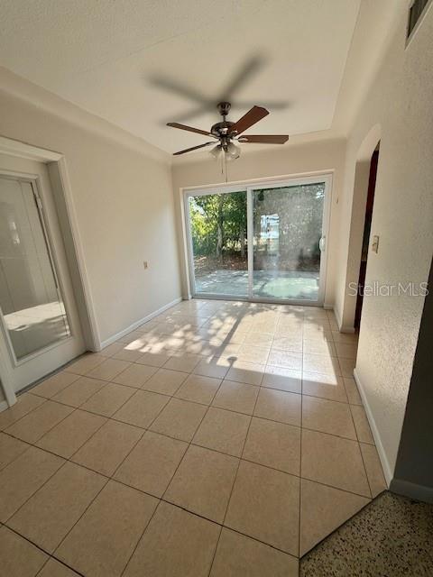 DUNEDIN LAKEWOOD ESTATES 1ST ADD - Residential