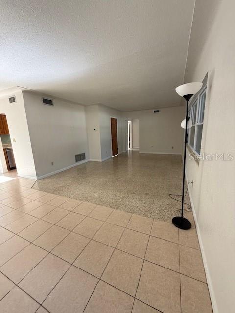 DUNEDIN LAKEWOOD ESTATES 1ST ADD - Residential