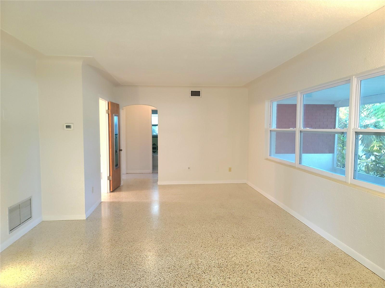 DUNEDIN LAKEWOOD ESTATES 1ST ADD - Residential