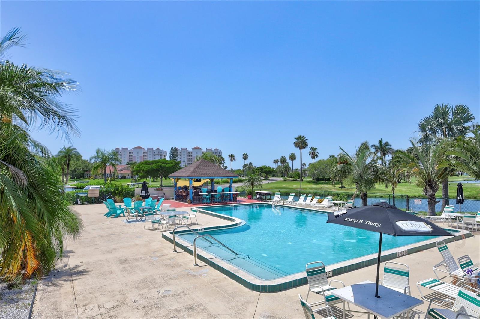 BAY CLUB PH II - Residential