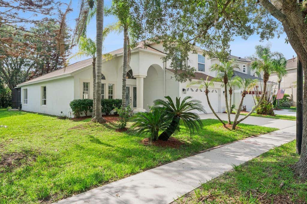 Photo of 13635 Waterhouse Way, Orlando, FL 32828 (MLS # O6436254)