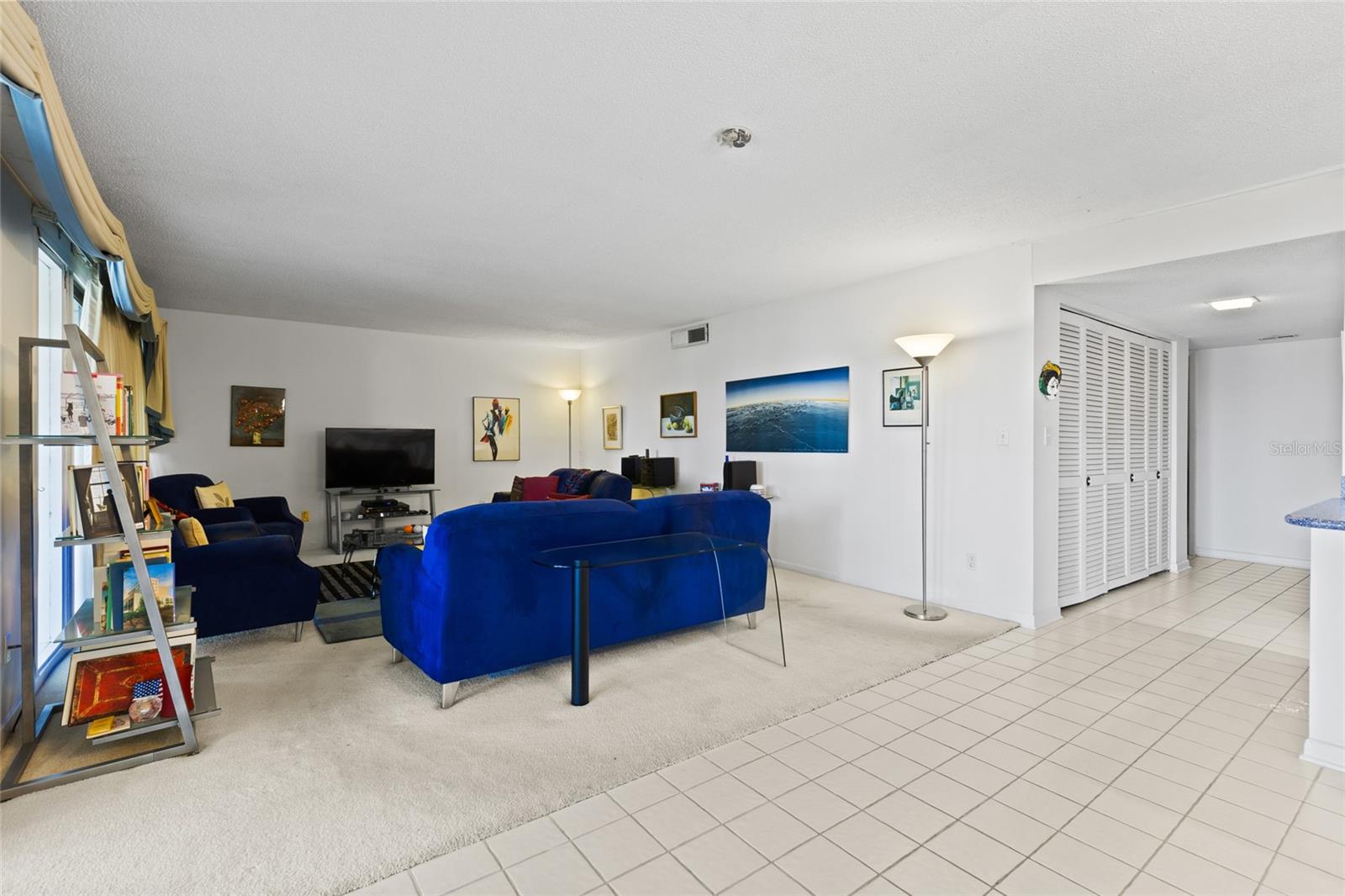 2526 SW 14TH DRIVE 212