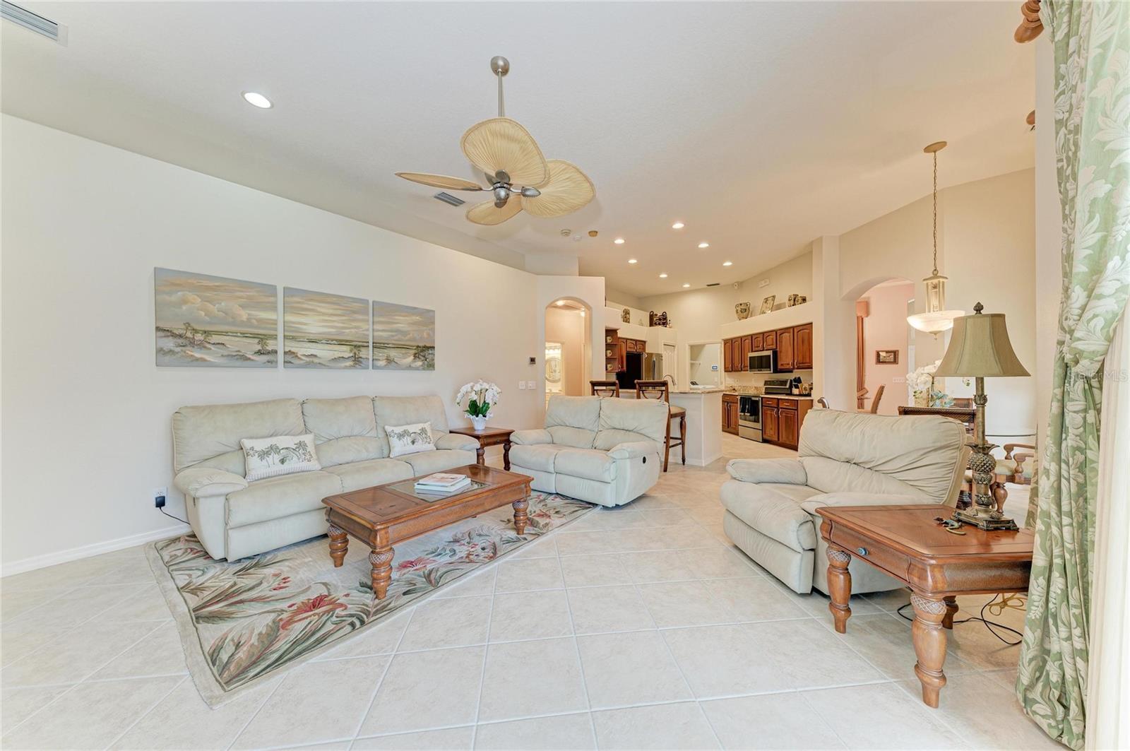 CARLYLE AT VILLAGES OF PALM-AIRE - Residential
