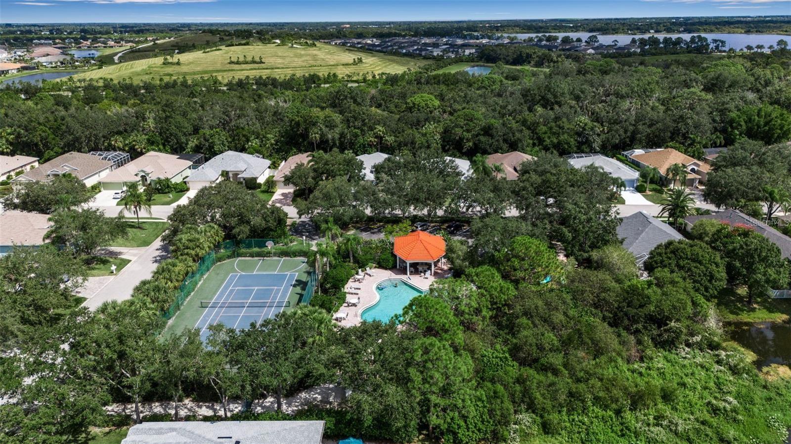 CARLYLE AT VILLAGES OF PALM-AIRE - Residential