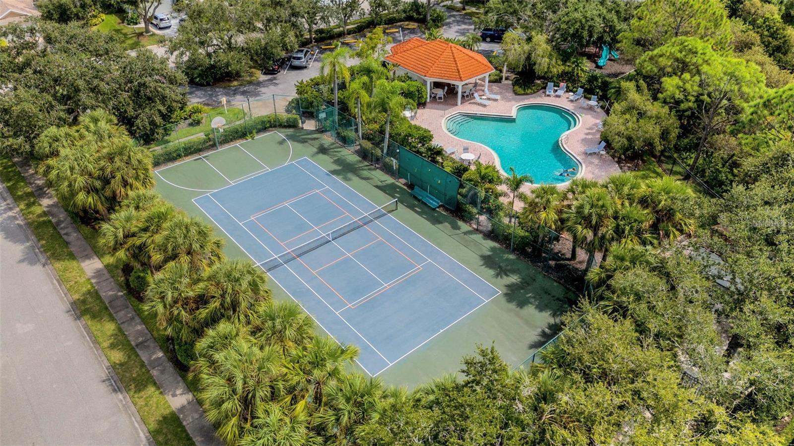 CARLYLE AT VILLAGES OF PALM-AIRE - Residential