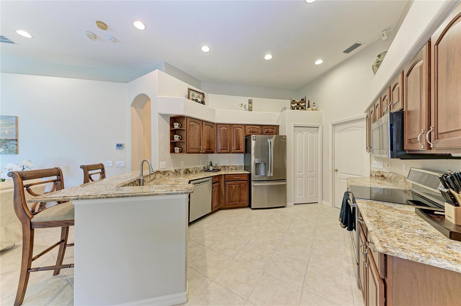 CARLYLE AT VILLAGES OF PALM-AIRE - Residential
