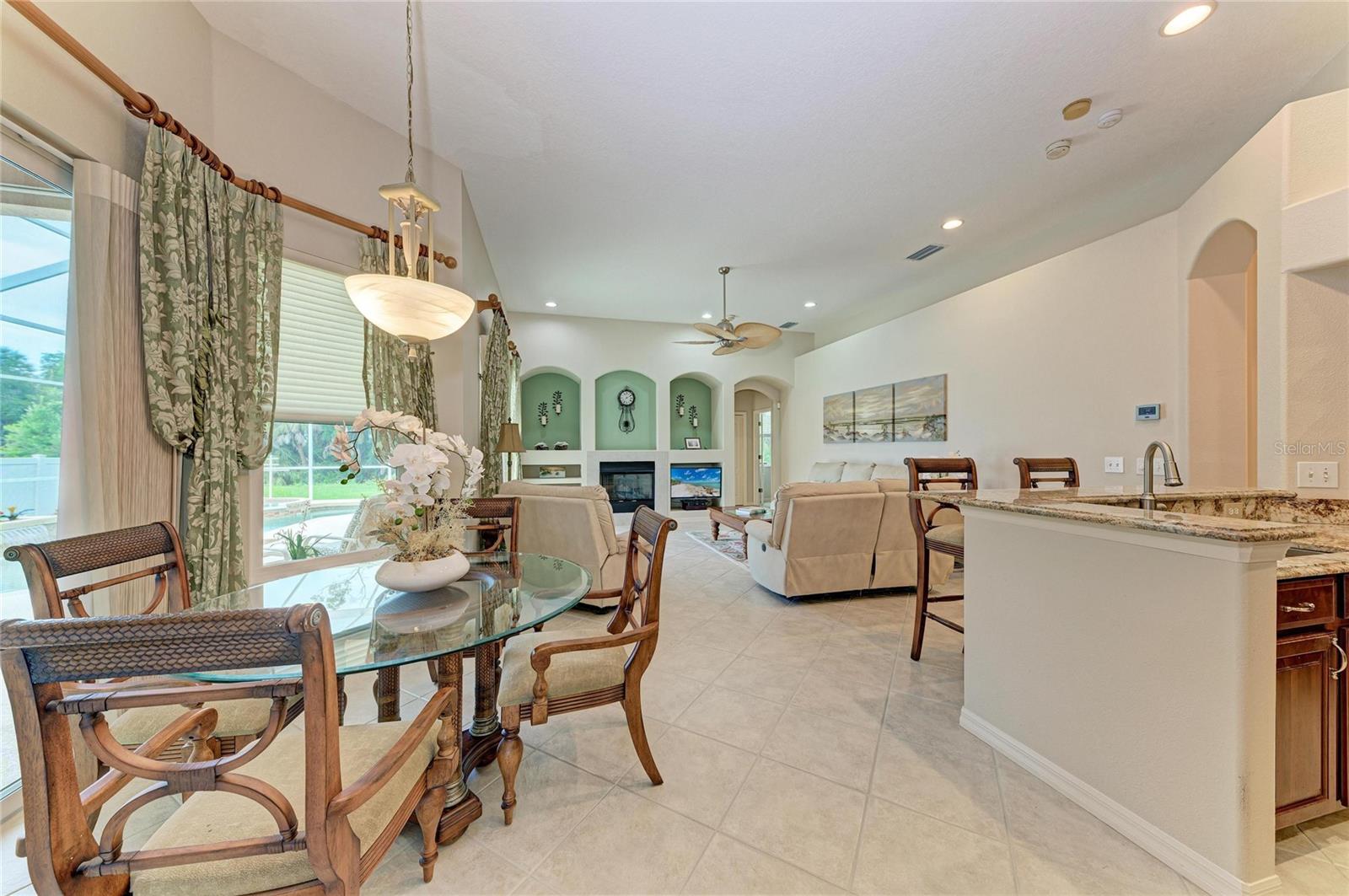 CARLYLE AT VILLAGES OF PALM-AIRE - Residential